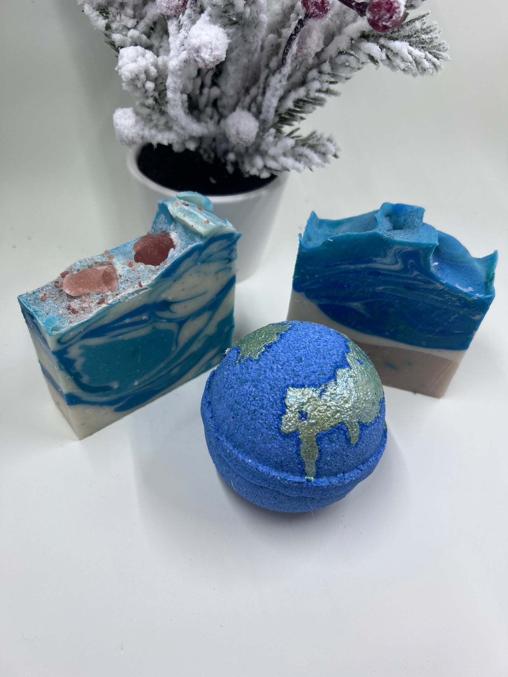 Beach Gift set, contains one bath bomb and two artisan soaps