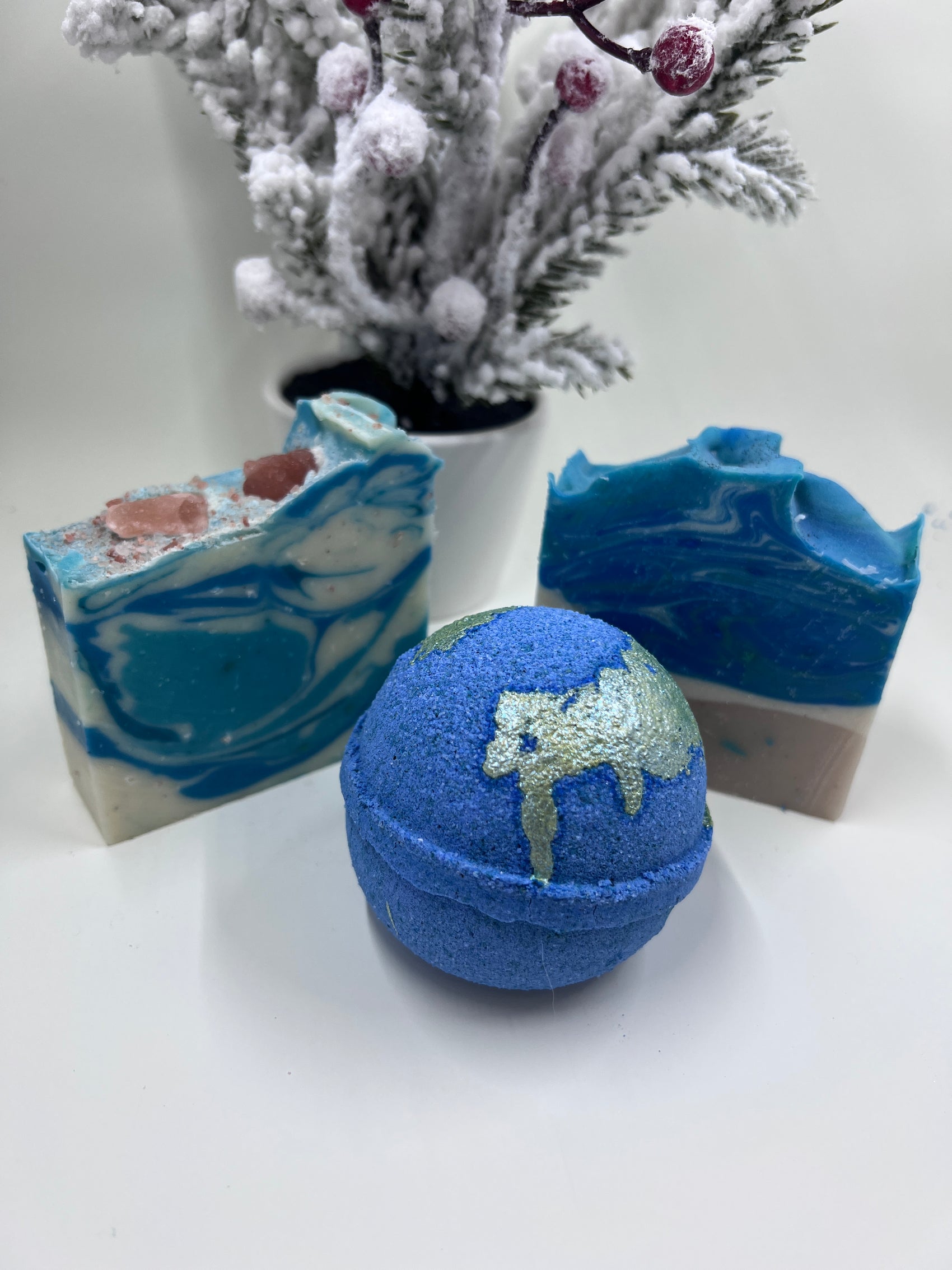 Beach Gift set, contains one bath bomb and two artisan soaps ocean breeze, Sea glass, and Flat earth bath bomb