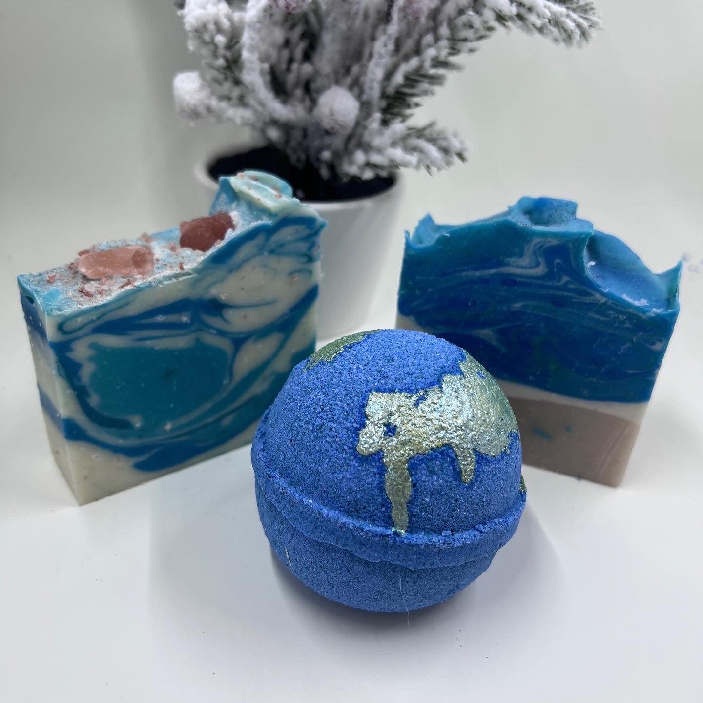 Beach Gift set, contains one bath bomb and two artisan soaps ocean breeze, Sea glass, and Flat earth bath bomb
