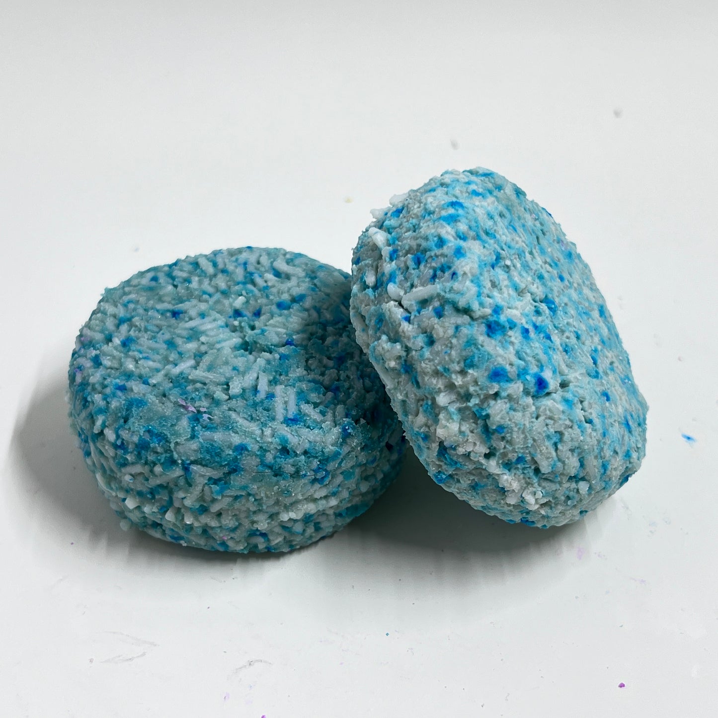 Soap is a Lye SJ detox shampoo bar